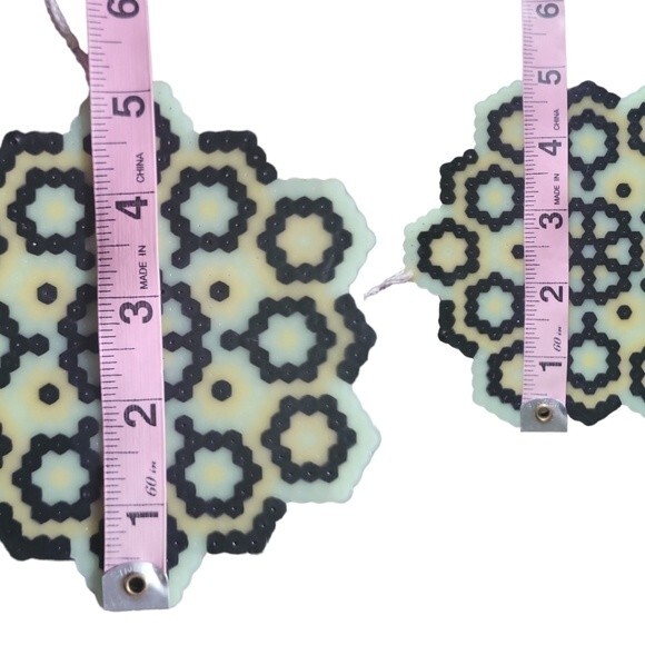 GLOW IN THE DARK PERLER MANDALA WINDOW HANGER - Picture 4 of 5